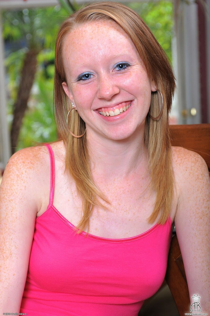 Эля, 23 года, 1 размер груди