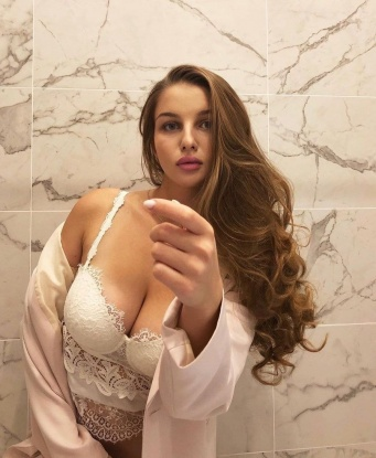 Наталья, 24 года, 2 размер груди